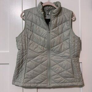 d.e.t.a.i.l.s. INTL Puffer Vest Pale Grey/Green Size L